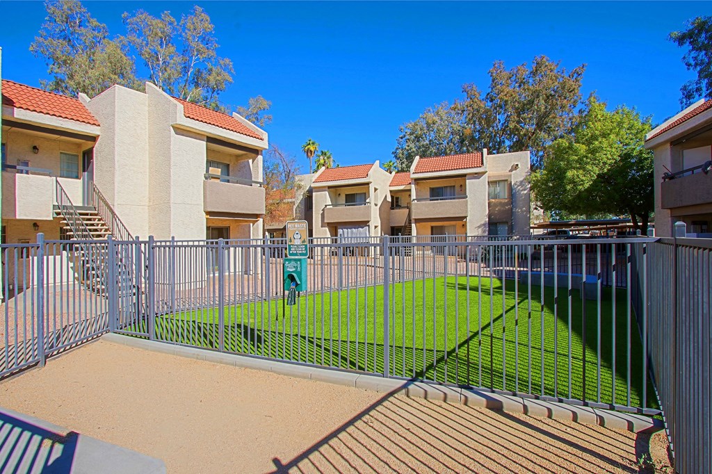 the preserve at ballantyne commons apartments with a fence