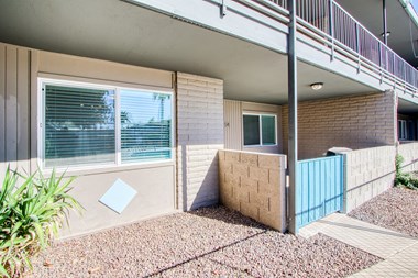 6535, 6545, & 6555 N. 17Th Avenue Studio-3 Beds Apartment for Rent - Photo Gallery 1