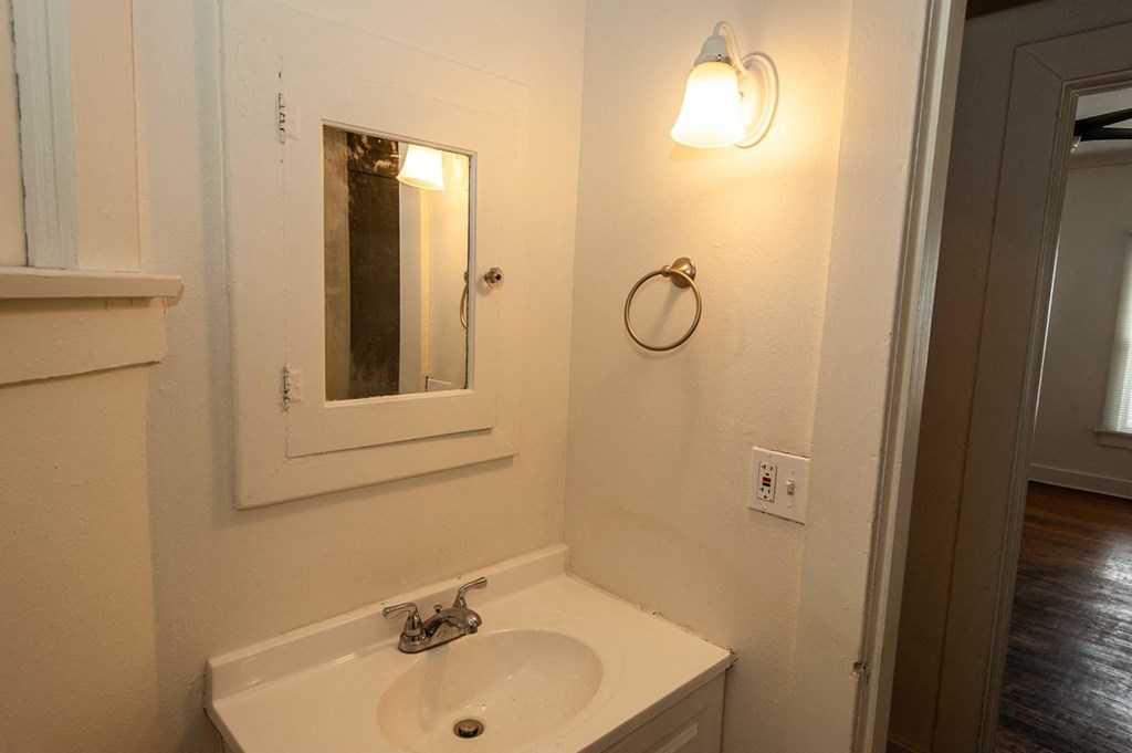 Laird Apartments, 317 W. McDowell, Phoenix, AZ RentCafe