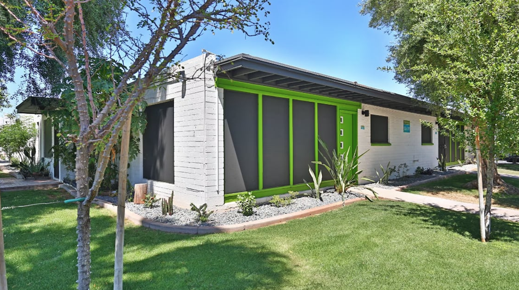 Lush Green Outdoor at Palm Villas, Arizona