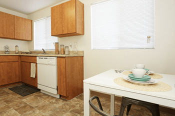 Park Lee Apartments, 1600 W. Highland Ave, Phoenix, AZ - RentCafe