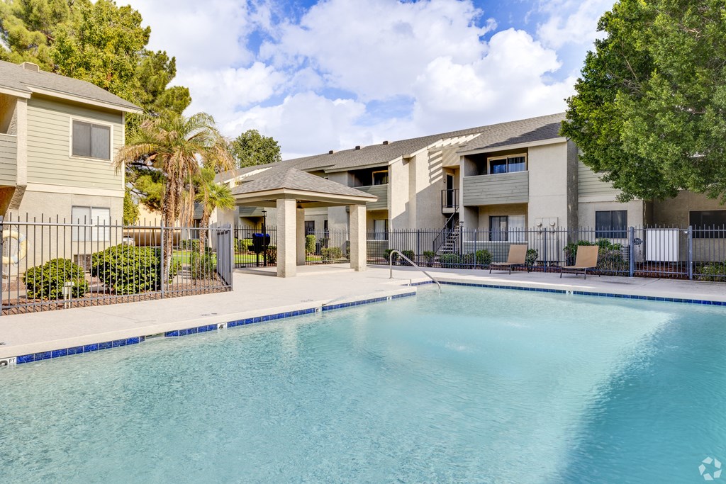 the preserve at ballantyne commons pool and apartment buildings