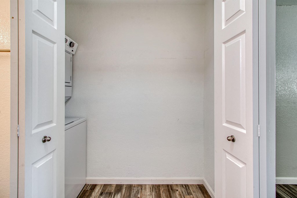 Sunset Mesa Mesa Studio Washer and Dryer in Home