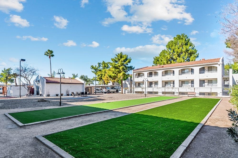 Sunny day at Tides on East Cactus Apartments, Phoenix, Arizona