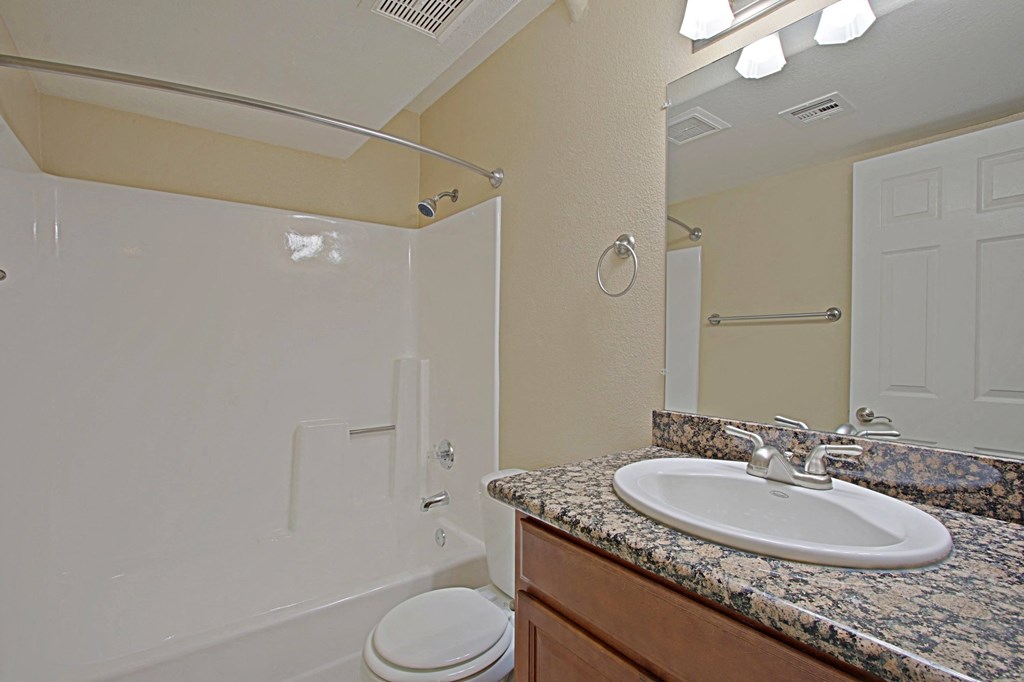 Scottsdale Haciendas Condominiums Bathroom
