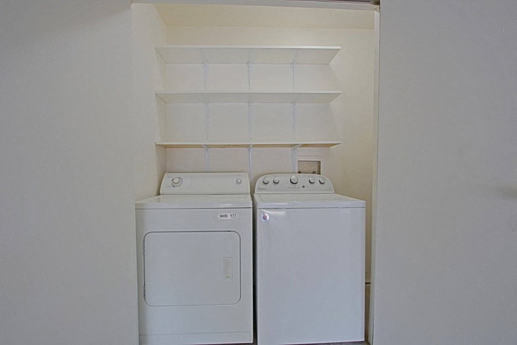 Scottsdale Haciendas Condominiums Side by Side Washer and Dryer