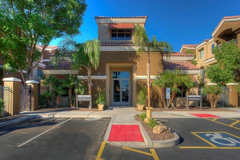 the building in which the hotel is located