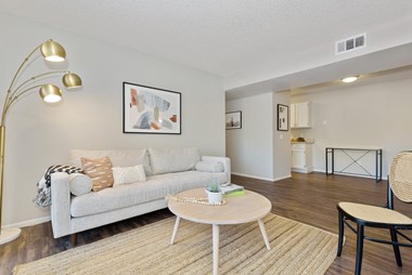 1105 E. Ponderosa Pkwy 1-2 Beds Apartment for Rent - Photo Gallery 1