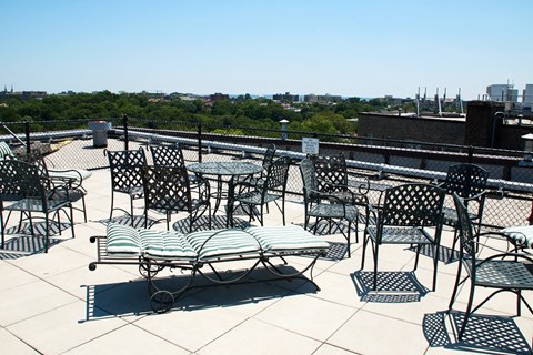 rooftop lounge at 2701 Connecticut apartments in washington dc