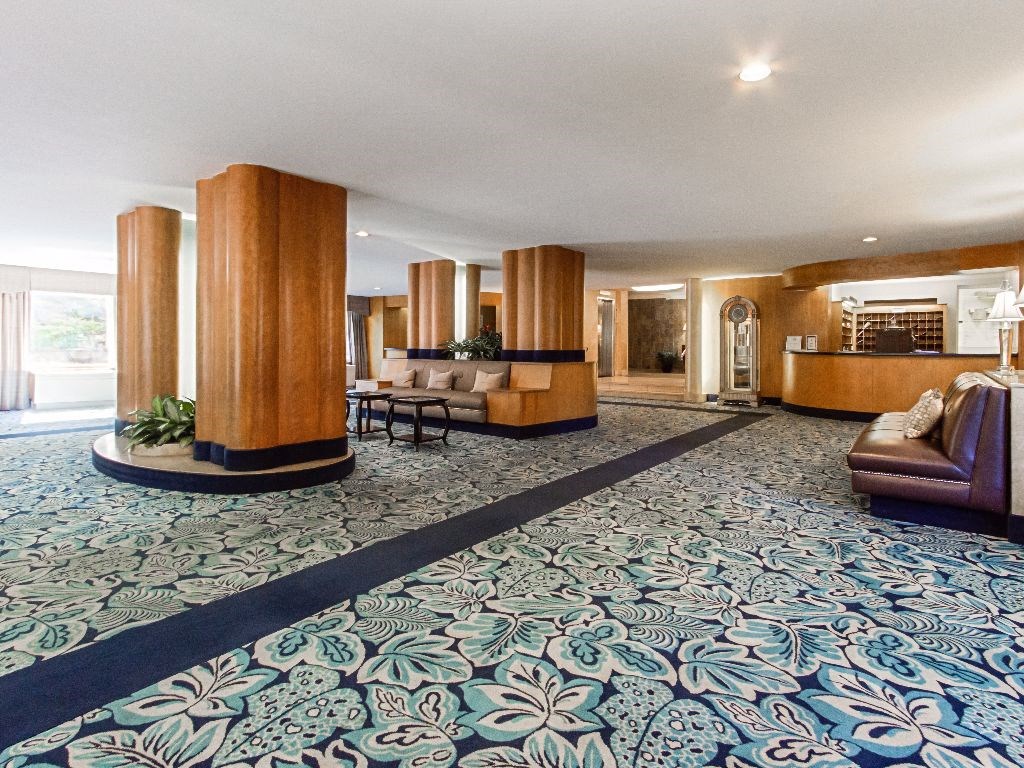 lobby lounge at 2800 woodley road apartments in woodley park washington dc