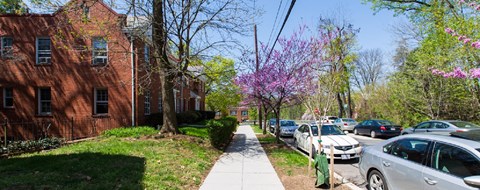 exterior of brick apartment building at 4020 calvert street apartments in washinton dc