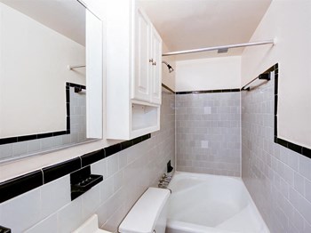 3151-Mount-Pleasant-Bathroom - Photo Gallery 11