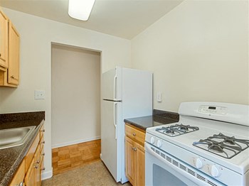 Chillum-Place-Kitchen-Applicances Chillum-Place-Kitchen-Applicances - Photo Gallery 4