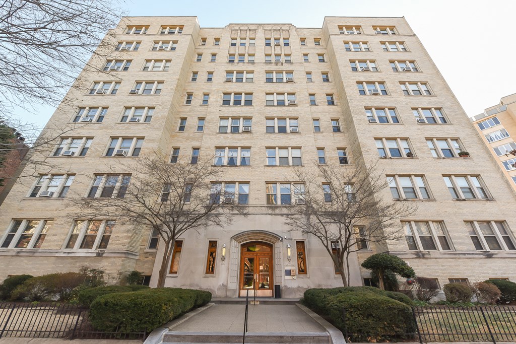 stone exterior of eddystone apartments in washington dc