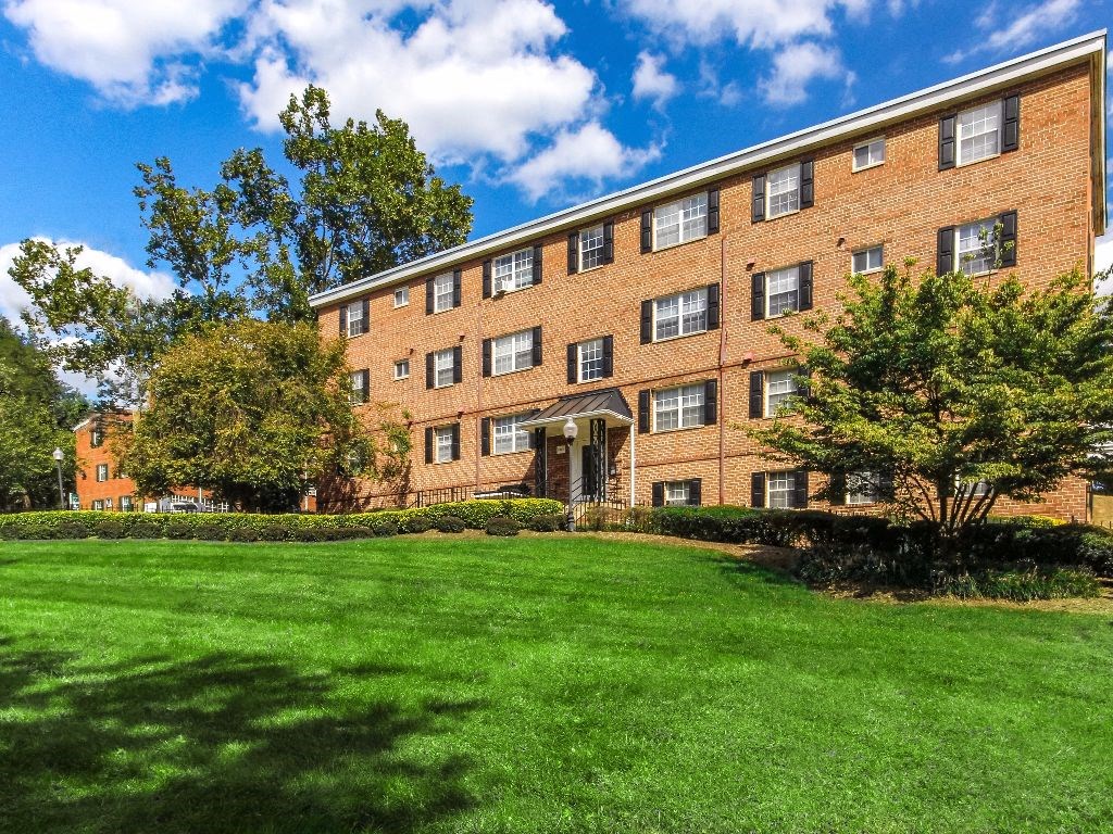 Grandview Village Apartments, 2000 Ridgecrest Court SE, Washington, DC