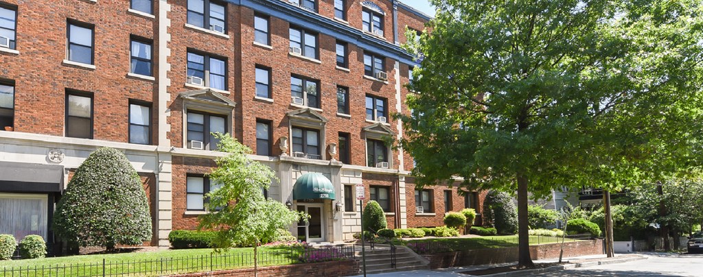 brick exterior of the klingle apartments in washington dc