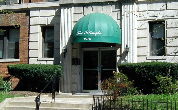exterior entrance of the klingle apartments in washington dc