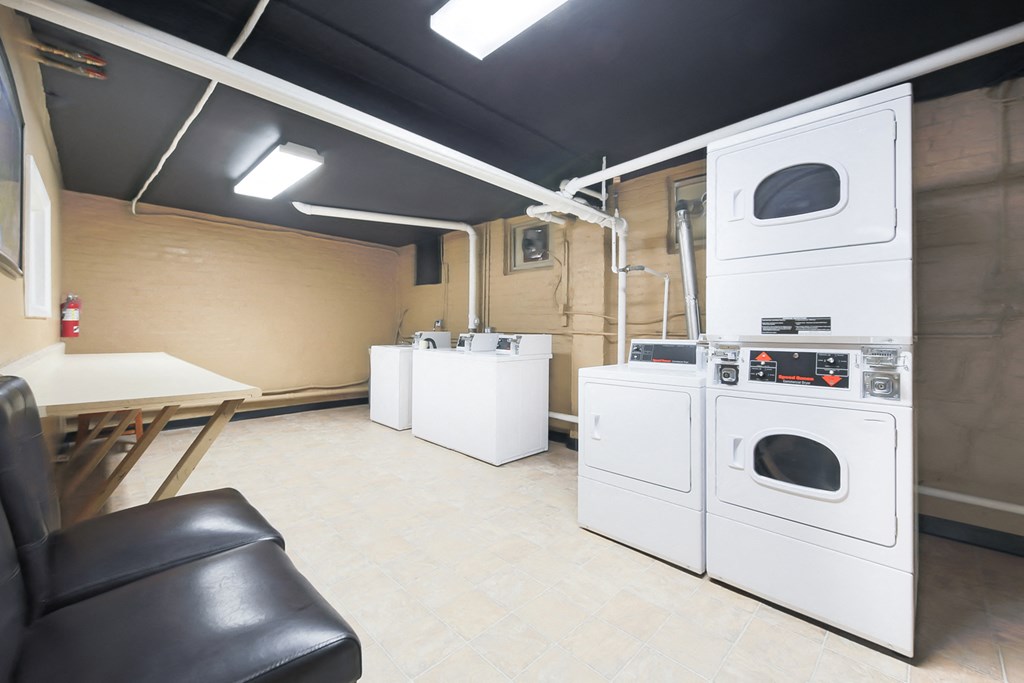 laundry room at 3151 mount pleasant apartments in washington dc
