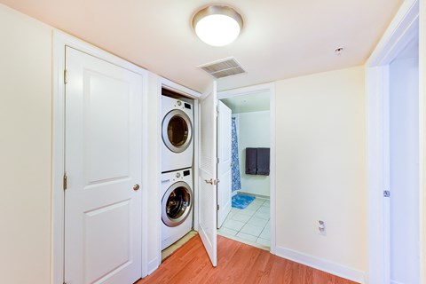 in unit washing an dryer at park vista apartments in washington dc