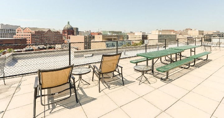 rooftop lounge at baystate apartments in washington dc