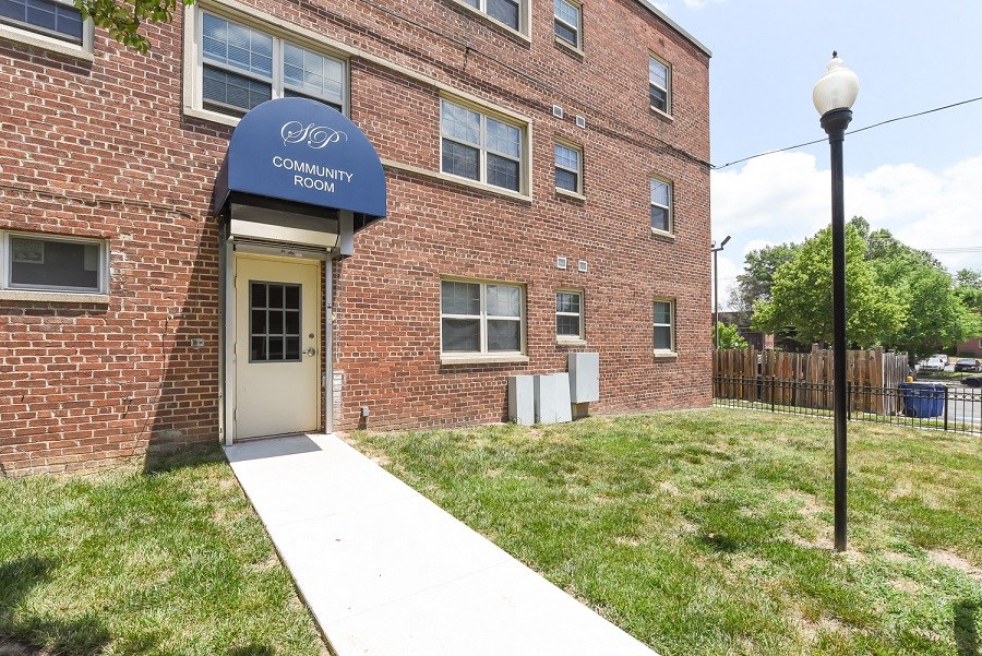 exterior view of shipley park apartments in shipley terrace washington dc