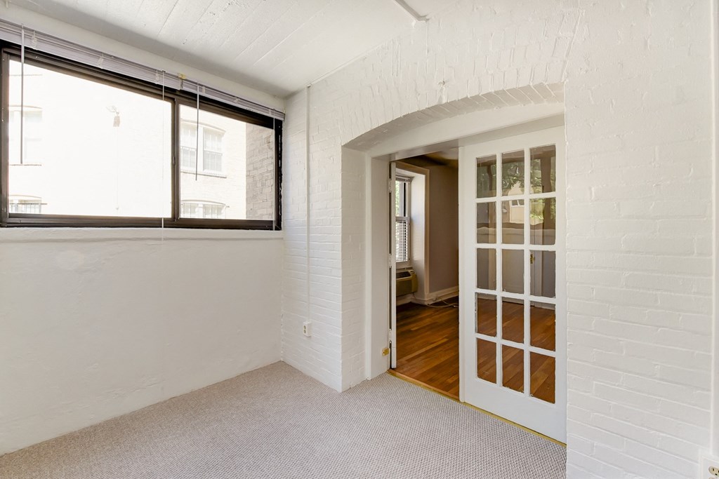 enclosed porch at the shawmut apartments in adams morgan washington dc