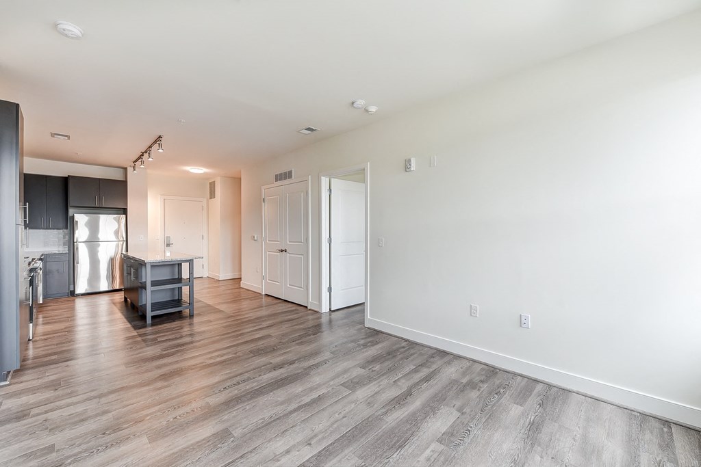 Crest-at-skyland-town-center-vacant-apartment