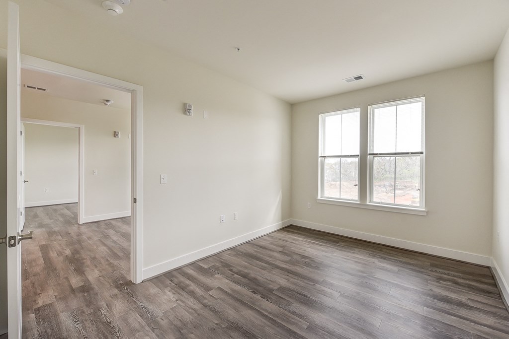 Crest-at-skyland-town-center-vinyl-flooring