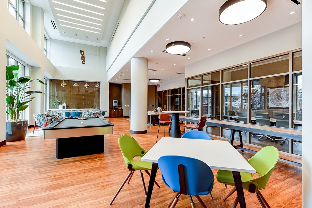 Crest-at-skyland-town-center-WFH-area