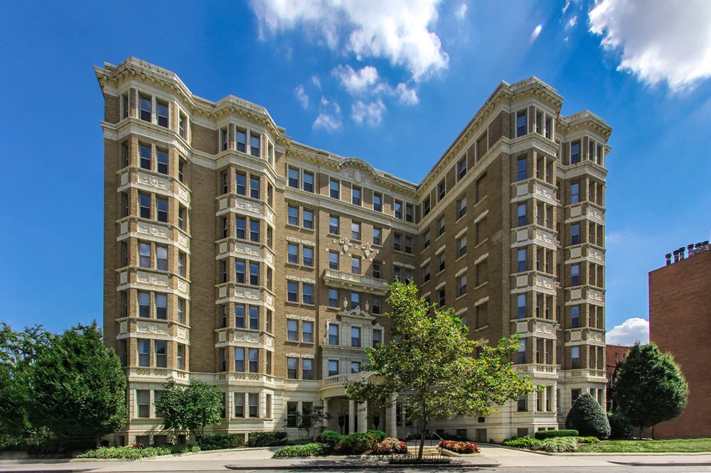exterior of the norwood apartments in adams morgan washington dc