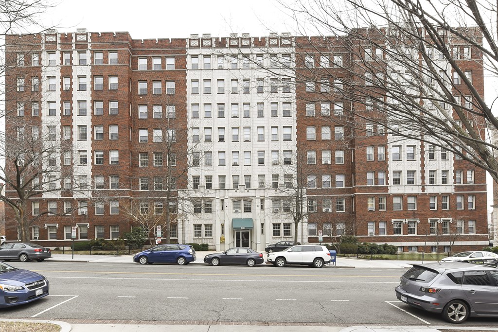 wakefield hall apartments in u street washington dc