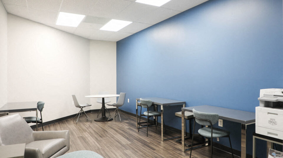 405 W Redwood Apartments