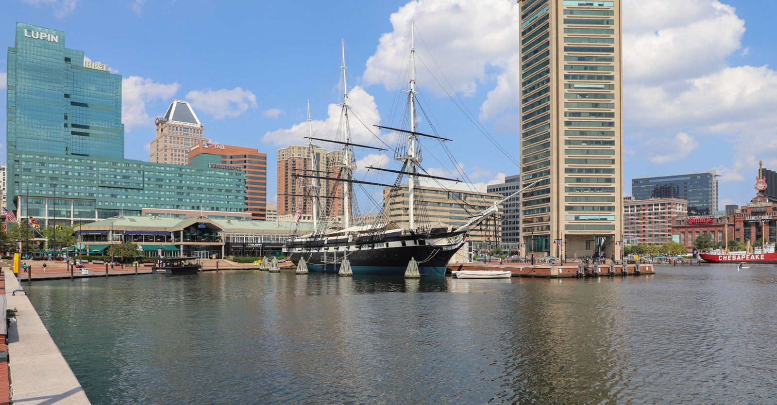 405 W Redwood Apartments