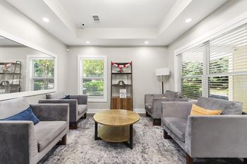 Lounge Area at Bradford Gwinnett Apartments and Townhomes, Norcross, GA