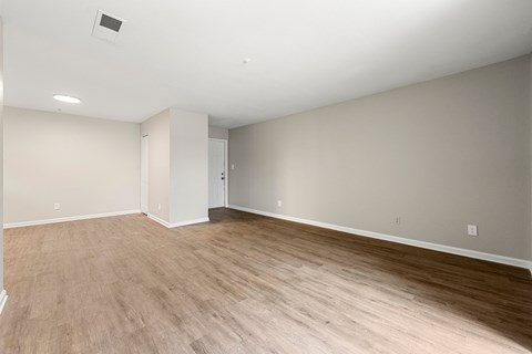 Living room at 2000 Oasis Atlanta, GA 30316