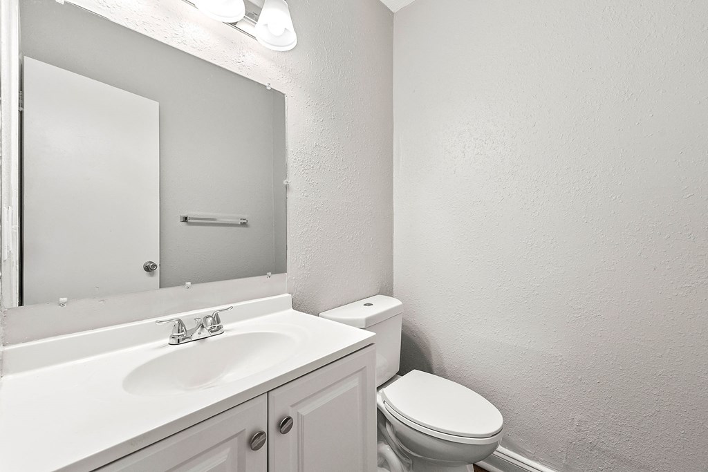 Bathroom at Pines at Lawrenceville Decatur 30033