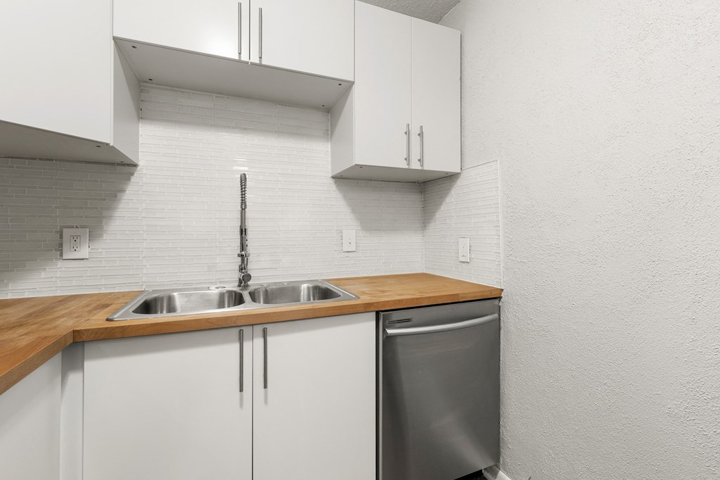 Kitchen Cabinets at Woodbriar Management, LLC, Georgia, 30084