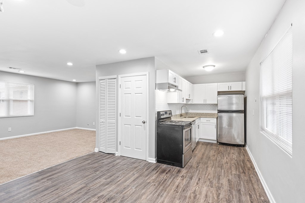Upgraded Kitchen Stainless Steel Appliances at Georgian Oaks Apartments, Georgia, 30080