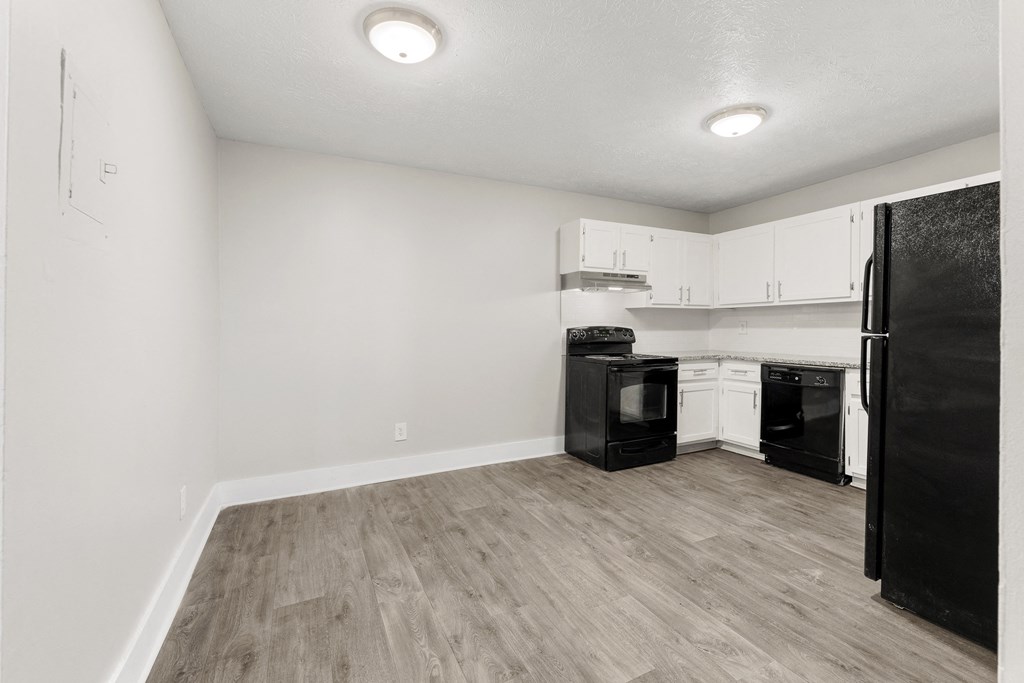 Large Kitchen at Ridgewood Apartments, Lawrenceville, 30045