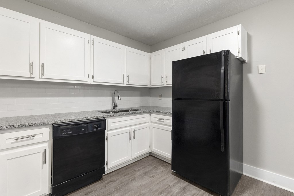 Fully Equipped Kitchens with all Electric Stove & Refrigerator at Ridgewood Apartments, Georgia