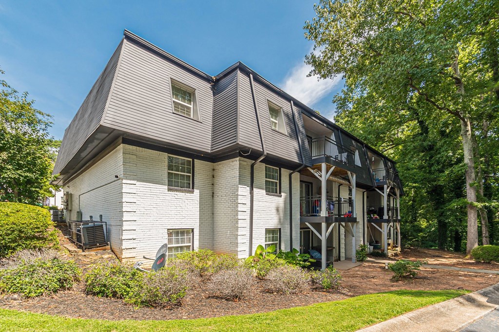 Newly refinished buildings at Pines at Lawrenceville Decatur 30033