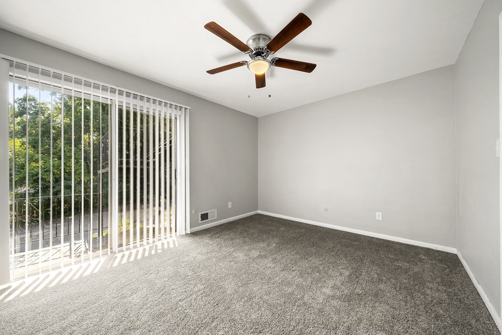 Spacious Bedroom Ceiling Fan at Georgian Oaks Apartments 2, Georgia, 30080