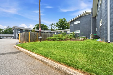 936 Mayson Turner Rd NW Studio-3 Beds Apartment for Rent
