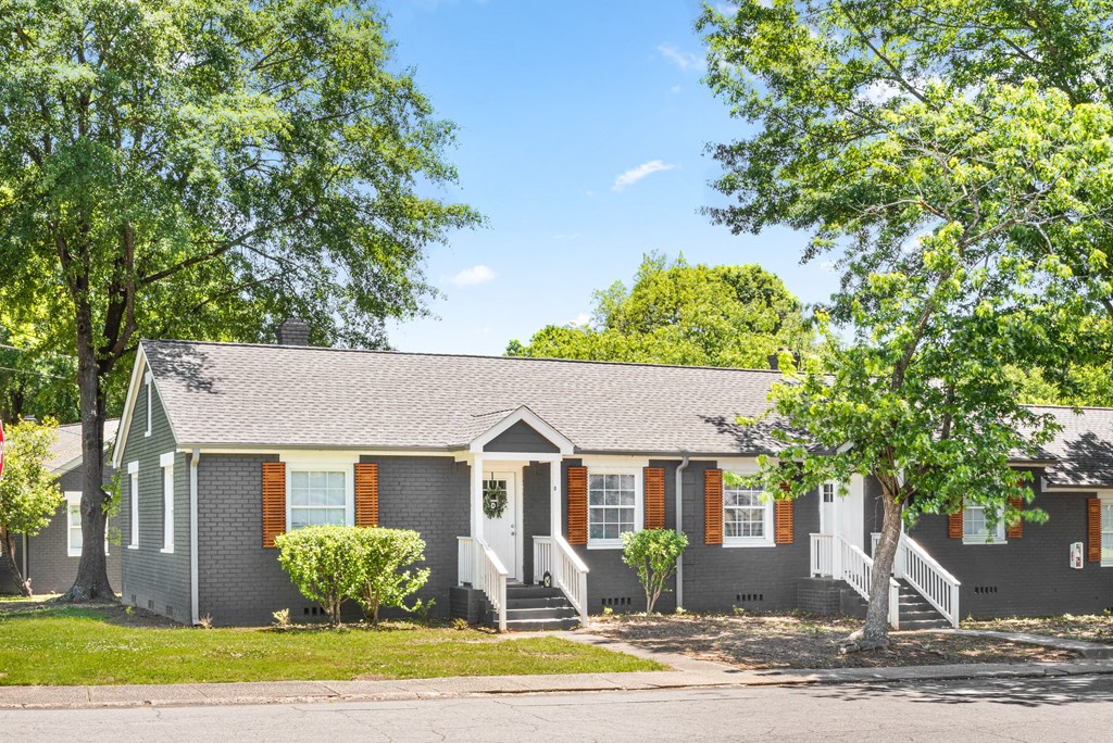 Building exterior area at Balfour Marietta Apartments, Georgia