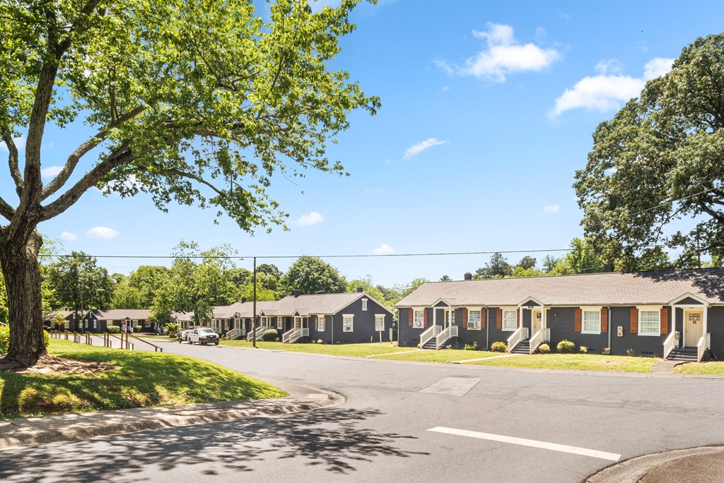 Outdoor street view at Balfour Marietta Apartments, Georgia 30060