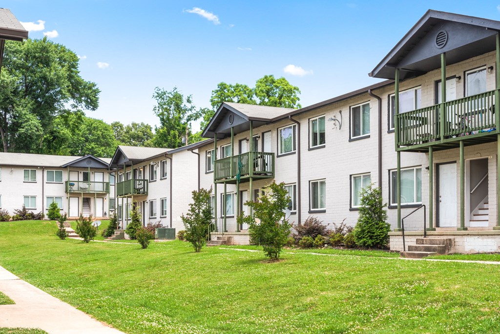 Building Exterior at Gardens at Washington Park 2, Atlanta