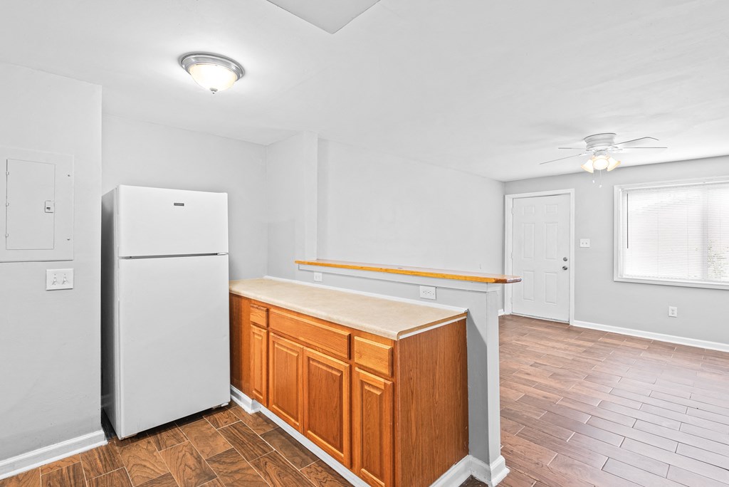 Breakfast Bar at Gardens at Washington Park 2, Atlanta, GA