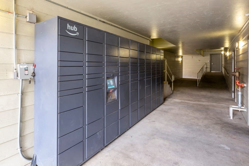 the lockers in the hallway of a building