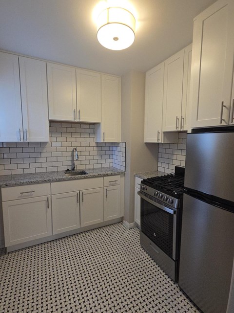 624 N Cascade Ave #45 Studio-3 Beds Apartment for Rent