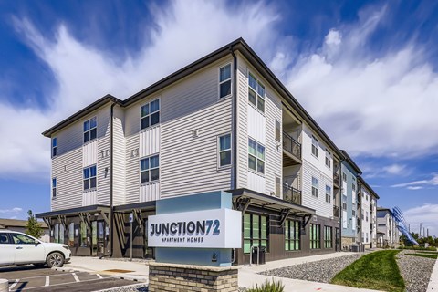 7121 Colorado Blvd. 1-4 Beds Apartment for Rent